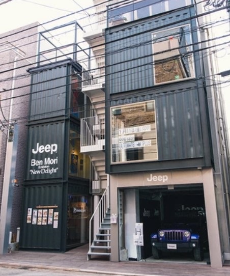 IRON HOUSE TETSUYAのコンテナハウス施工事例